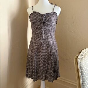 Floral Spaghetti Strap Dress in mauve / lilac